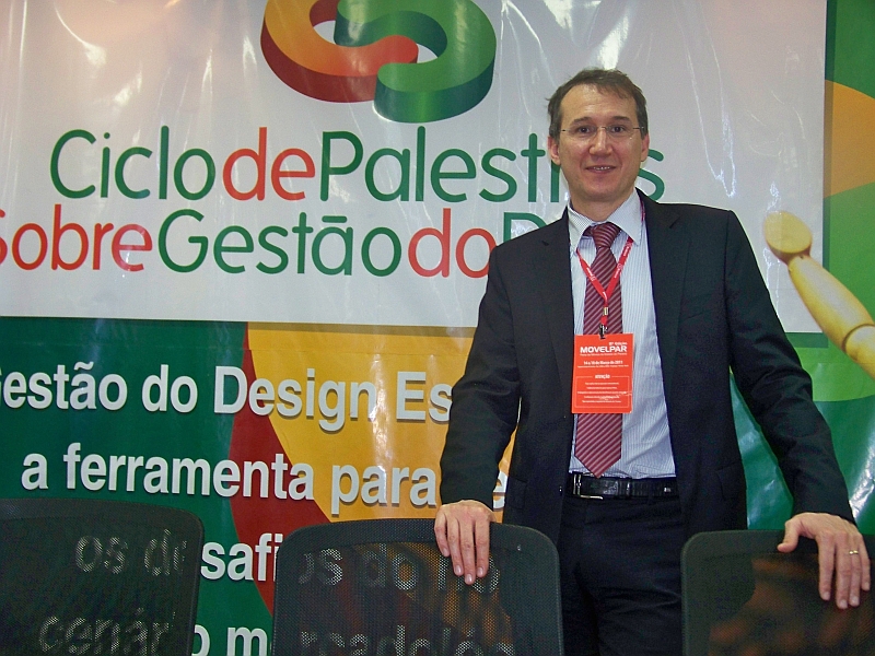 Utilizar a matéria-prima natural provavelmente mudará a forma de produzir móveis. | Ana Carolina Nery / Gazeta do Povo