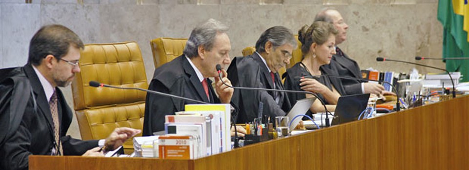 Ministros do STF durante a votação de recurso contra Lei da Ficha Limpa | Nelson Jr./SCO/STF
