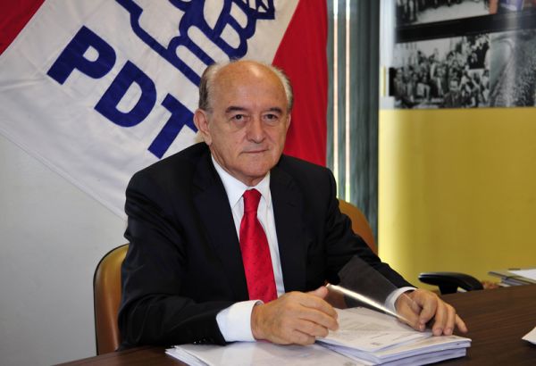Presidente em exercício do PDT nacional, Manoel Dias, fala sobre a proxima convenção no dia 25, para reconduzir o ministro do Trabalho, Carlos Lupi, à presidência do partido | Renato Araujo/ABr