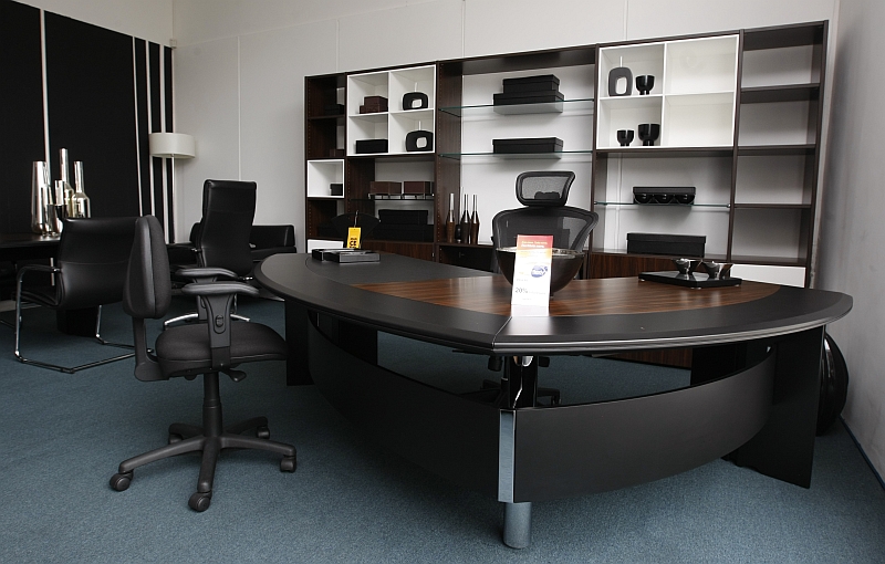 Loja de móveis em Curitiba: setor teve o maior aumento nas vendas em janeiro, e analistas acreditam que novas medidas macroprudenciais poderiam estar voltadas a esse mercado | Daniel Castellano/ Gazeta do Povo