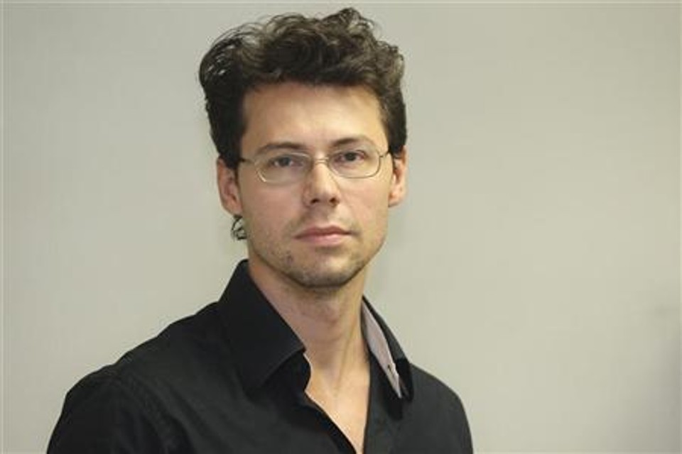 Jornalista brasileiro Andrei Netto do jornal O Estado de São Paulo em foto divulgada em fevereiro do ano passado. O jornalista estava preso na Líbia | REUTERS/Clayton de Souza/AE/Handout