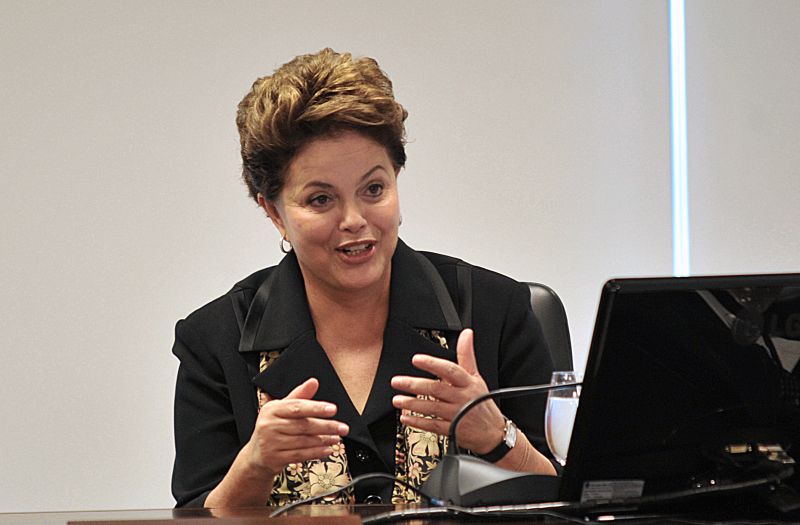 Dilma: estratégia de fortalecer Lupi, isolado no PDT pelo grupo de Paulo Pereira da Silva ao defender o salário mínimo de R$ 545 | Antônio Cruz / Agência Brasil
