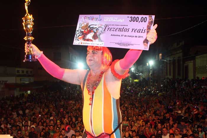 Premiação de uma escandalosa cheia de estilo | Walter Alves/Gazeta do Povo