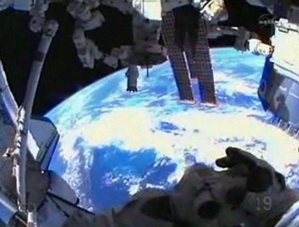Astronautas deixam estação espacial com longa lista de afazeres | AFP
