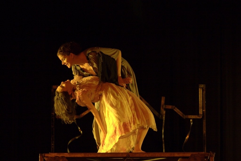 "Anjo Negro" estreia no Festival de Curitiba