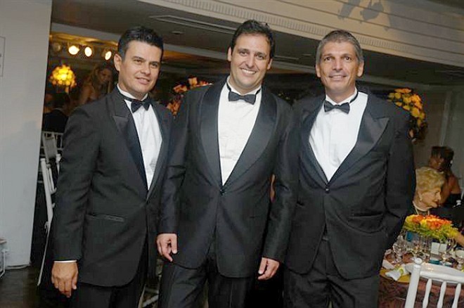 Presidente Joaquim Miró, 1º vice-presidente Flavio Gomel e José Baggio | 