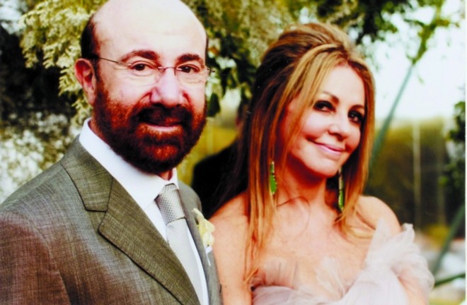 Os pais da noiva, Carlos e Neusa Madalosso, que vestia elegante criação D. Leal |