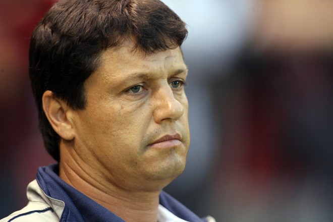 Adilson Batista já teve conversa com o grupo e inicia limpa no elenco atleticano | 