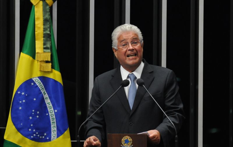 Requião: ele pode aceitar Fruet. | Fábio Rodrigues Pozzebom/ABr