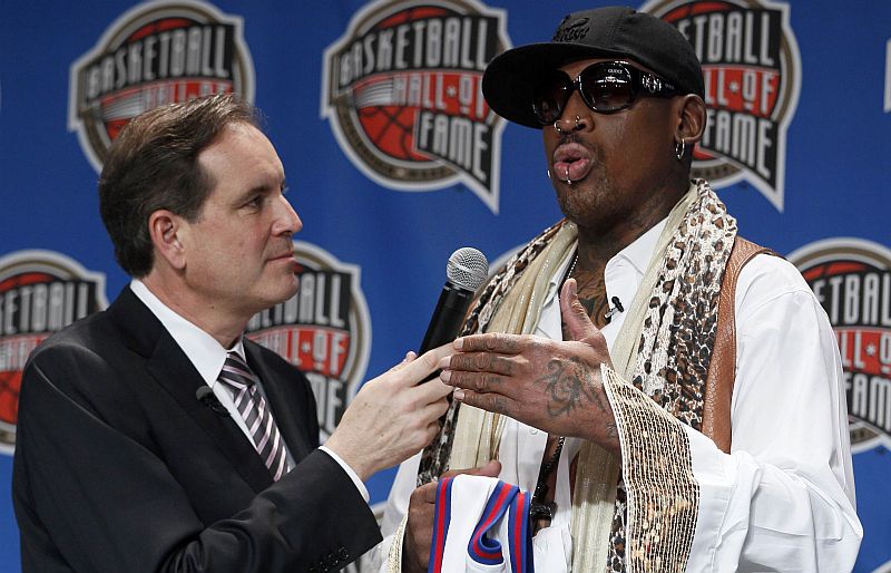 Dennis Rodman recebe homenagem no anúncio da Turma de 2011 do Hall da Fama do Basquete: pivô teve carreira marcada pela irreverência e pelos títulos | Jeff Haynes / Reuters