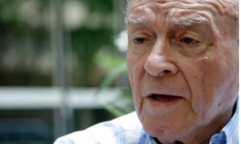 Presidente de honra do Real Madrid, Alfredo Di Stéfano disse que Mourinho não mostrou personalidade no clássico | Divulgação Real Madrid