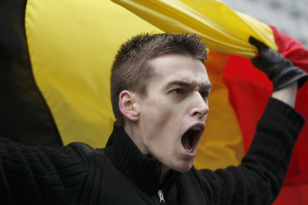 Jovem belga protesta em Bruxelas: país possui três governos regionais | Francois Lenoir / Reuters
