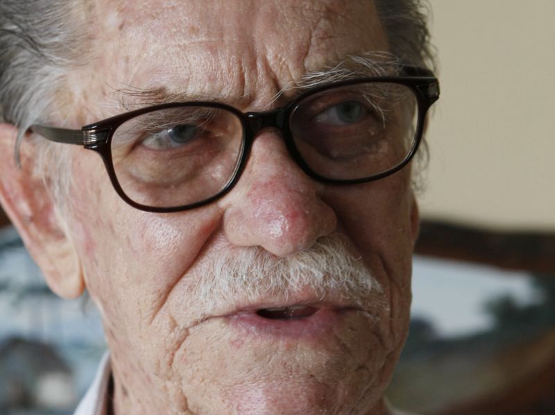 O jornalista e escritor curitibano Milton Ivan Heller afirma que houve quatro ciclos de extermínio de índios no Paraná | Antonio Costa/Gazeta do Povo