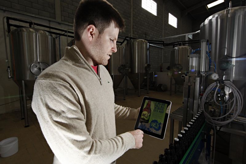 O empresário Alejando Winocur usa o tablet como substituto de um desktop: iPad é ferramenta de trabalho | Albari Rosa/Gazeta do Povo