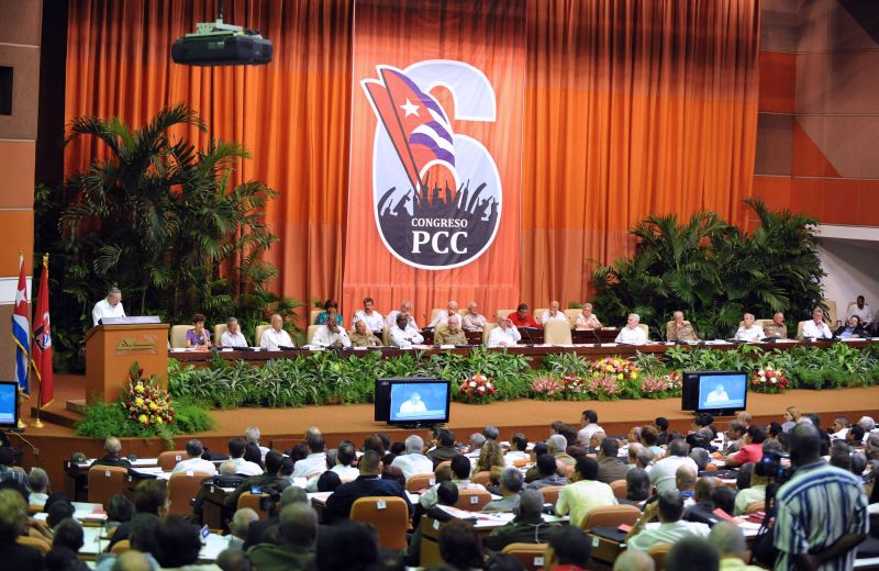 Raúl Castro discursa na abertura do congresso, em Havana | Adalberto Roque/AFP