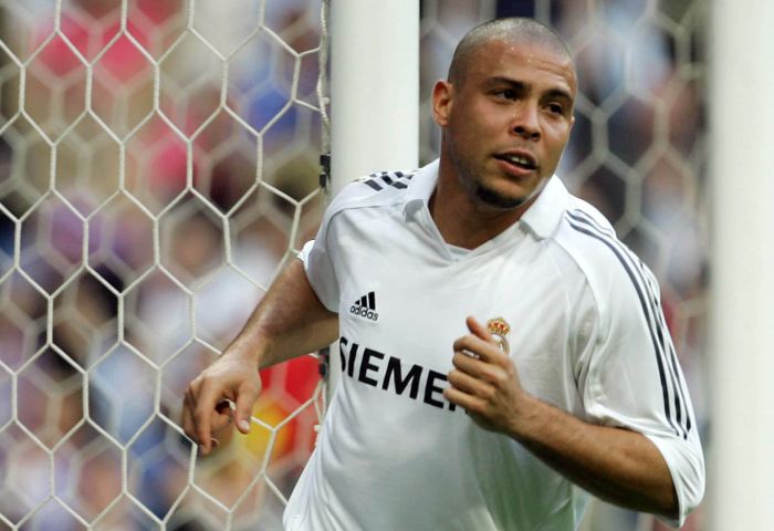Entre os títulos conquistados por Ronaldo do Real estão um Mundial de Clubes, dois espanhóis e a Supercopa da Espanha | Paul Hanna / Reuters