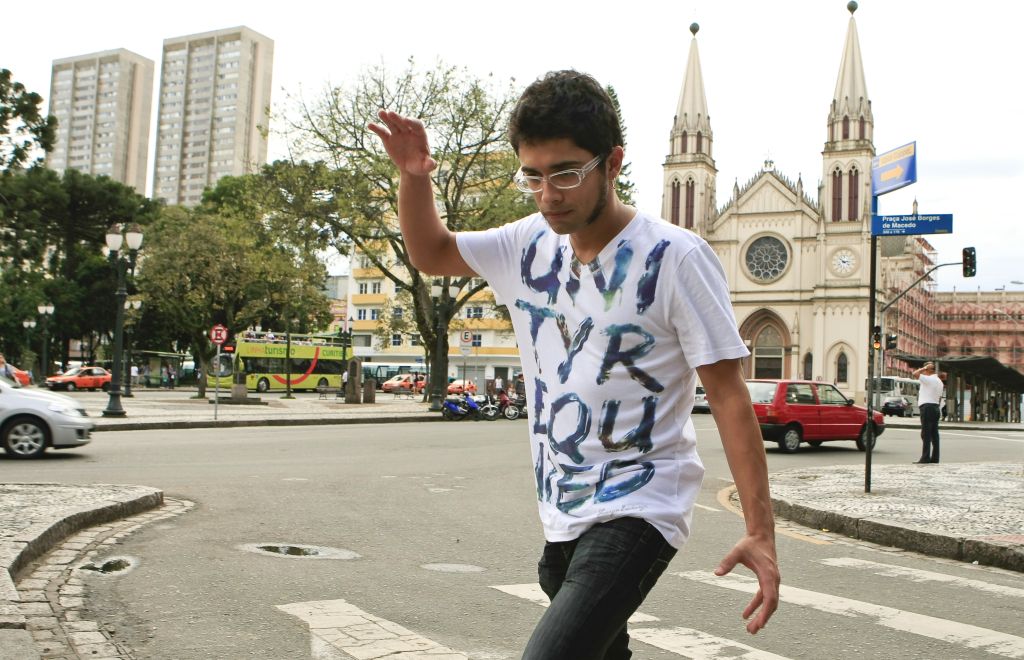 Matheus Duarte é um músico mineiro radicado em Curitiba, cidade em que ele sempre quis viver | Antonio Costa/Gazeta do Povo