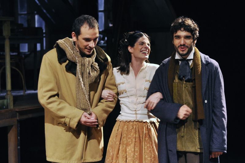 Cadu, Isabel e Caio vivem trio que fala de afeto e amizade | Guga Melgar / Divulgação