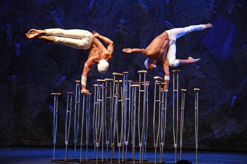 Espetáculo trata do DNA como metáfora para a ancestralidade e para as certezas que o ser humano pode ter sobre si mesmo e sobre o futuro | Divulgação