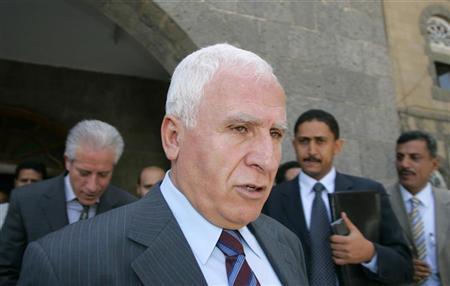 Líder da equipe de negociação do Fatah no Cairo, Azzam al-Ahmad, em foto de março de 2008 no Iêmen. O movimento Fatah selou um acordo com o grupo rival Hamas a fim de compor um governo interino e estabelecer uma data para uma eleição geral | Reuters