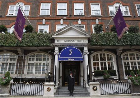 Fachada do Goring Hotel, onde a noiva real britânica Kate Middleton passou sua última noite de plebeia, em Londres | REUTERS/Luke MacGregor