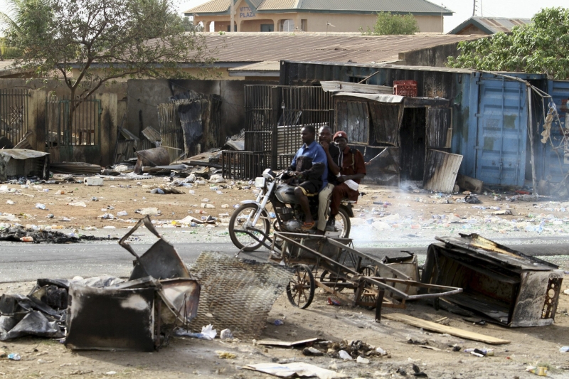 Ruas de Kaduna estão mais calmas dois dias após os distúrbios pós-eleitorais na Nigéria | Reuters