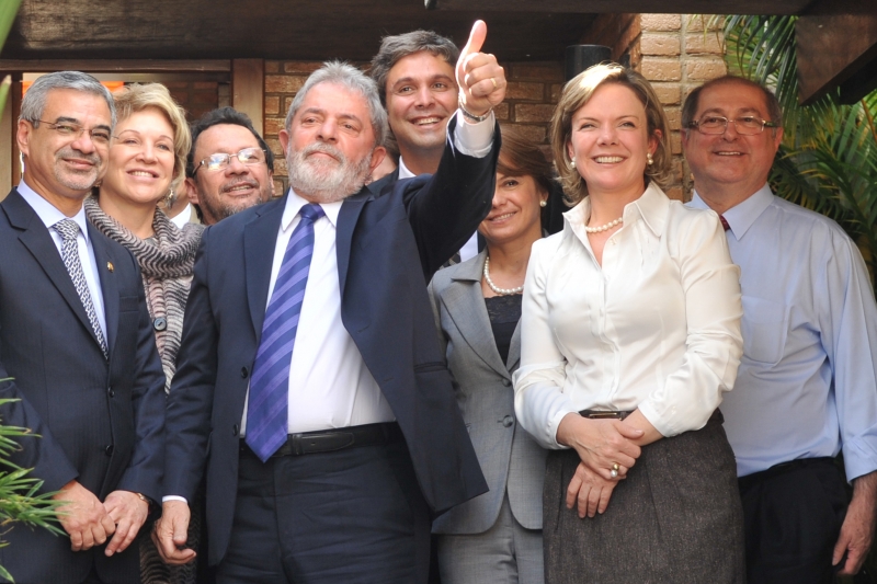 Ex-presidente Luiz Inácio Lula da Silva durante almoço com senadores do PT, na casa da senadora Gleisi Hoffmann | Valter Campanato/ABr