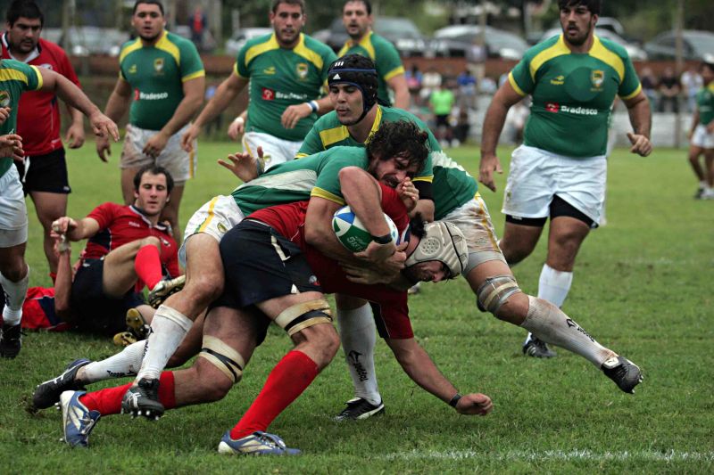 Time brasileiro precisa vencer o Uruguai na terça para seguir vivo na competição | Christian Rizzi/ Gazeta do Povo