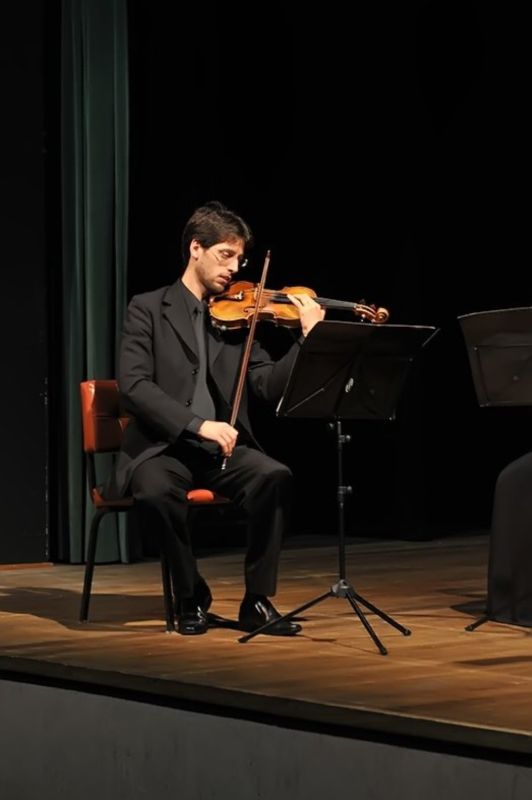 O violinista De Lazzari estreia hoje sua composição Suíte para Violino e Viola | Divulgação