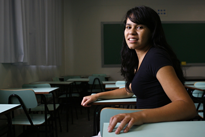 Cláudia Juliane Pacheco entrou no curso de Relações Públicas, da UFPR, pelo sistema de cotas raciais. Acredita que a reserva de vagas funciona independentemente da condição econômica do candidato | Priscila Forone/Gazeta do Povo