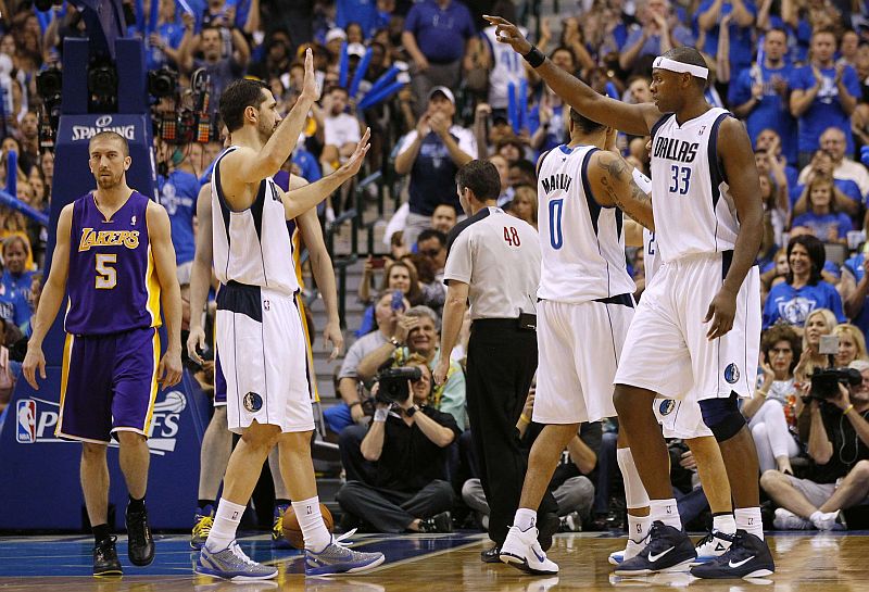 Mavericks faz resultado histórico sobre Lakers | Mike Stone / Reuters