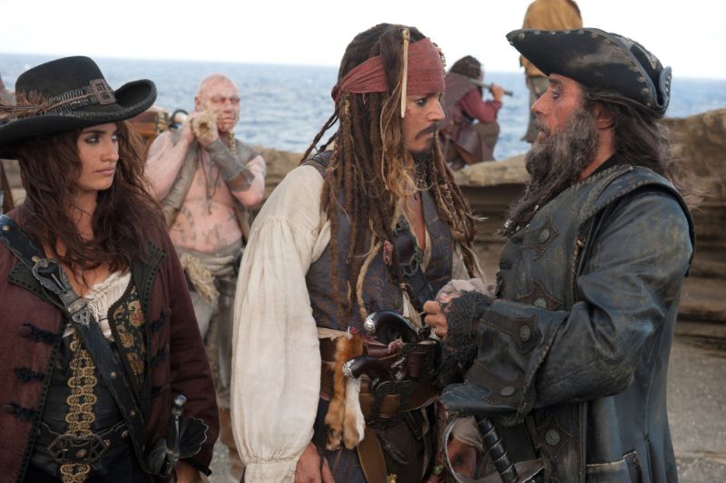 No novo filme da franquia, Jack Sparrow (Johnny Depp) e Angelica (Penélope Cruz) embarcam em uma viagem com destino à Fonte da Juventude | Divulgação