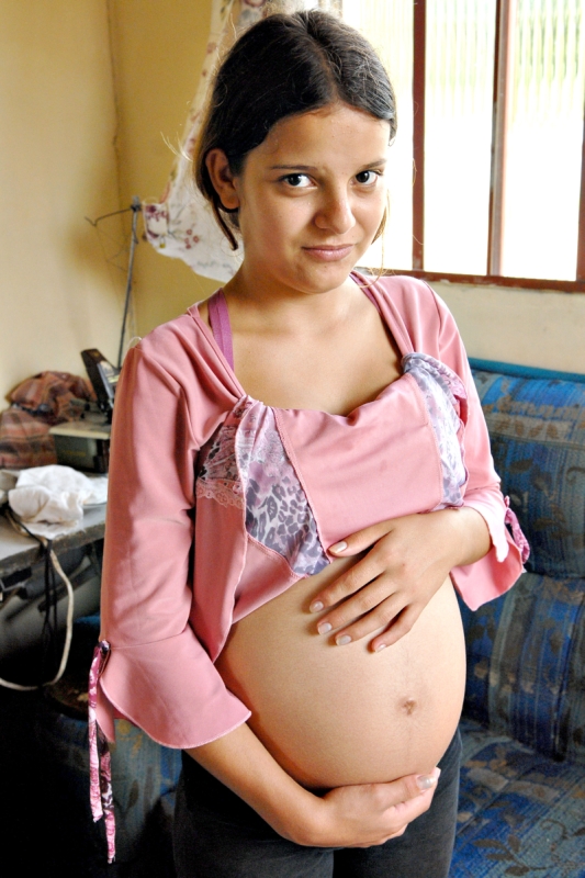 Janaina no sexto mês de gestação | Celso Margraf/Gazeta do Povo