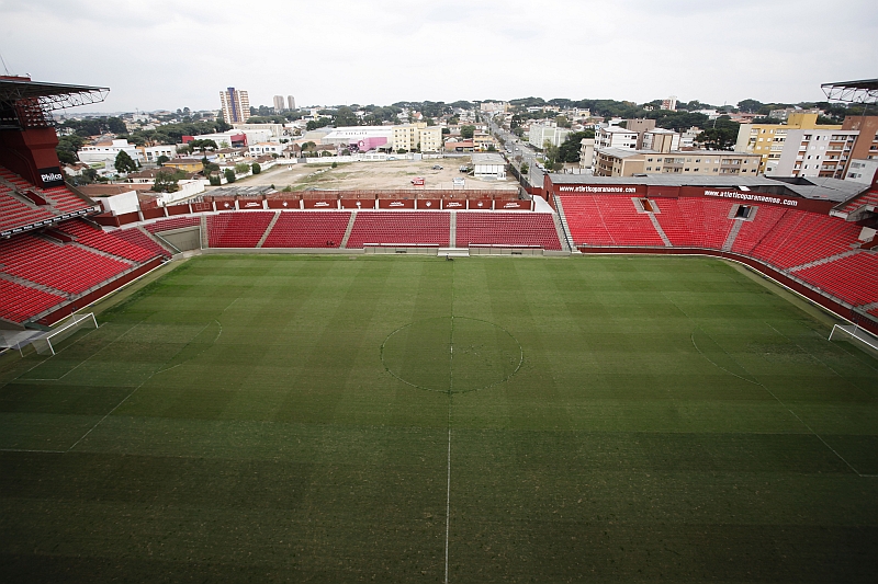 Arena da Baixada: cronograma da Copa está todo atrasado. | Jonathan Campos/ Gazeta do Povo