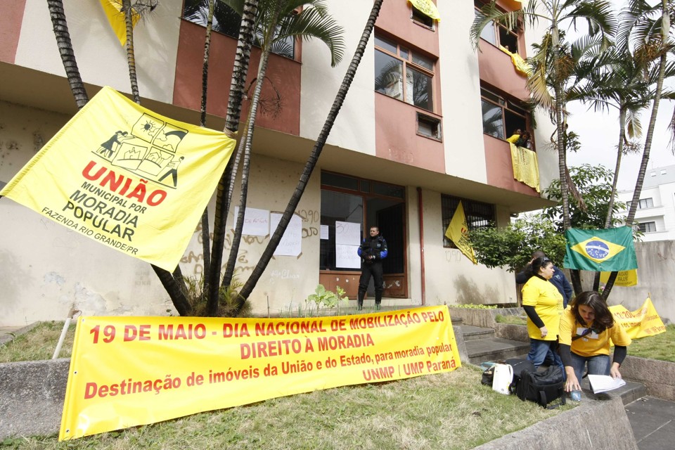 Invasão ocorreu na manhã desta quinta-feira e os manifestantes permaneceram no local até às 17 horas | Aniele Nascimento / Agencia de Noticias Gazeta do Povo