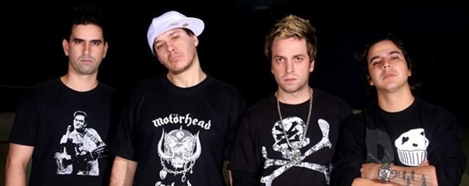 Charlie Brown Jr. também dá as caras no festival |