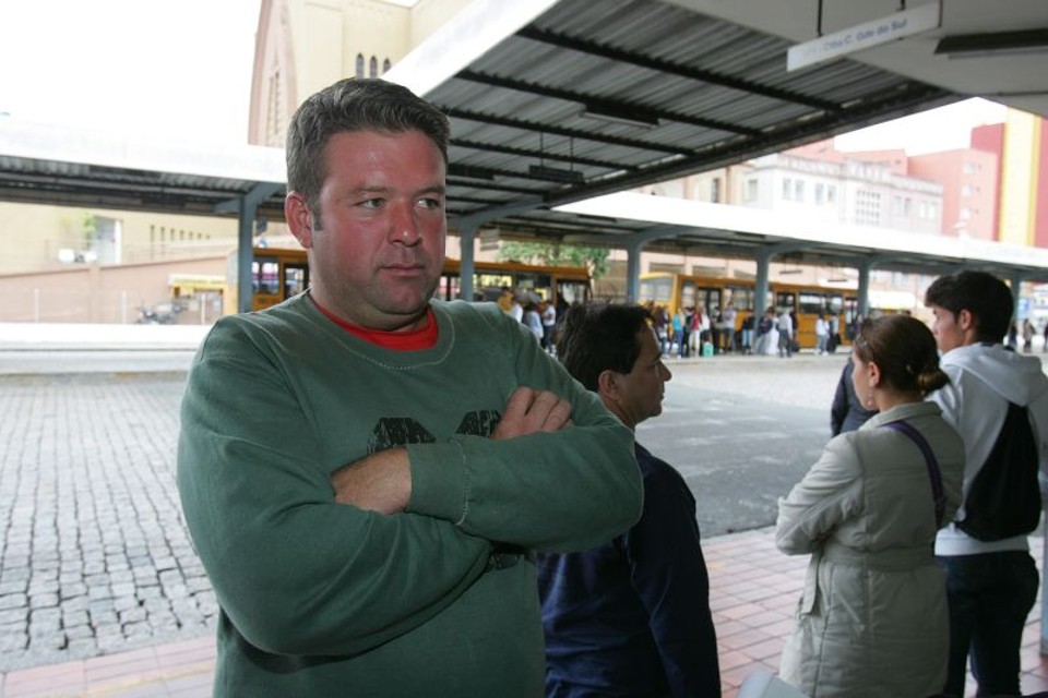 Wellington Oliveira Santos: ônibus lotados e tempo roubado da família | Ivonaldo Alexandre/ Gazeta do Povo