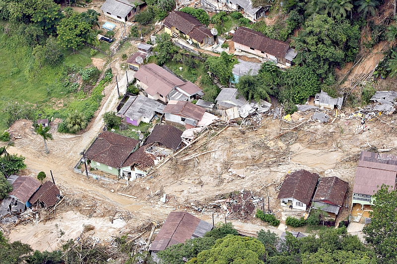 Entre as cidades arrasadas pelas chuvas de março, Antonina é a que receberá mais recursos: R$ 9,3 milhões | Hedeson Alves/ Gazeta do Povo