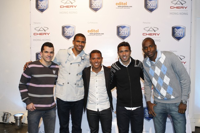 Atletas do Coritiba comemoram prêmios conquistados | 