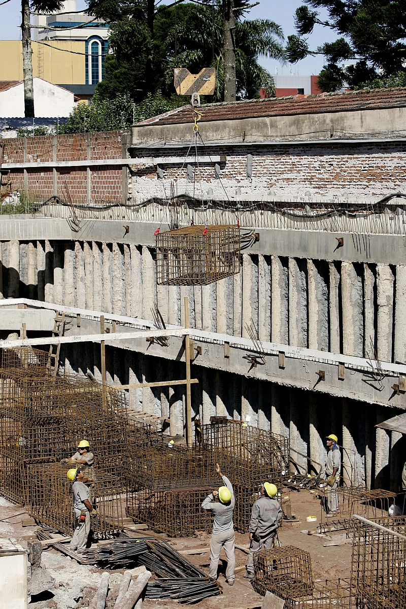 Obra da Hugo Peretti em Curitiba: ciclo de construção tem, em média, 18 meses | Antônio More/ Gazeta do Povo