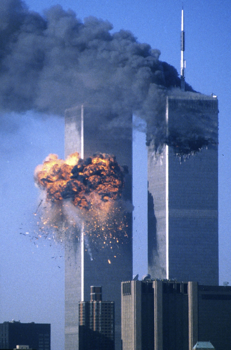 Os ataques terroristas ao WTC deixaram um saldo de 3 mil mortes. | Sean Adair / Reuters
