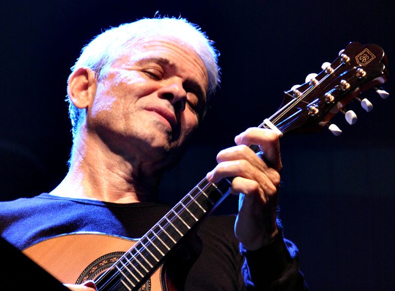 Instrumentos de corda serão utilizados por Antonio Nóbrega na aula-espetáculo de hoje | Ivson/Divulgação