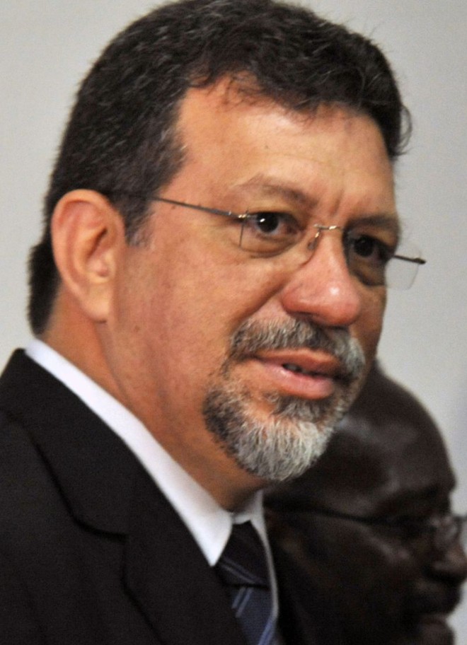 Florence, do Desenvolvimento Agrário: depósito de R$ 1,3 mil | 