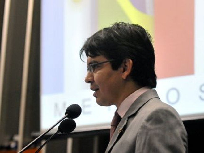 Senador Randolfe Rodrigues |