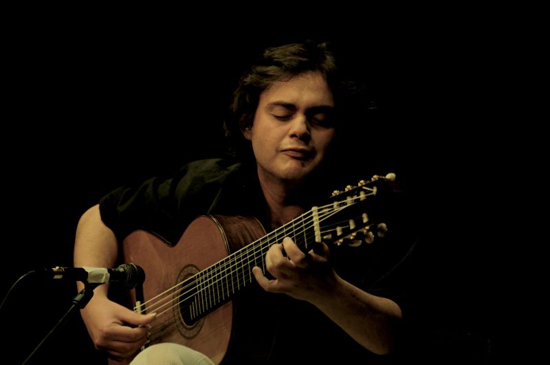 Mafuá é o primeiro álbum realmente autoral do violonista Yamandu Costa | Divulgação