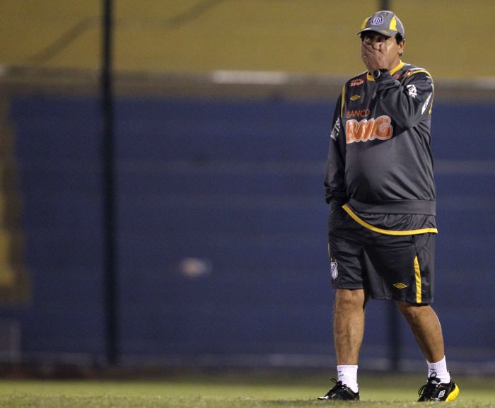 Muricy Ramalho não quer o time do Santos recuado contra o Peñarol | Jorge Adorno / Reuters