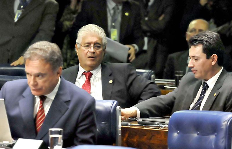 Bancada paranaense no Senado: Alvaro Dias, Roberto Requião e Sergio Souza no plenário da Casa | Cadu Gomes