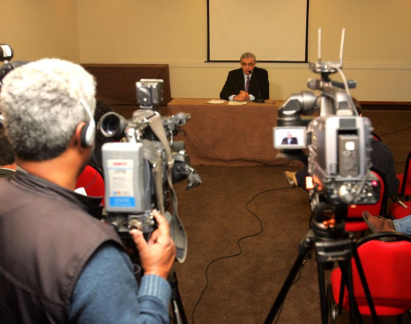 Petraglia, durante a entrevista coletiva de ontem: pedido dos netos, que não aguentam mais perder para o Coxa, influenciaram na candidatura | Ivonaldo Alexandre/ Gazeta do Povo