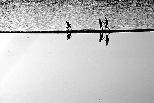 Uma das regiões do estuário Lagamar, na Baía de Paranaguá. O projeto Coração do Brasil registra o país em fotografia desde 1999 | Orlando Azevedo