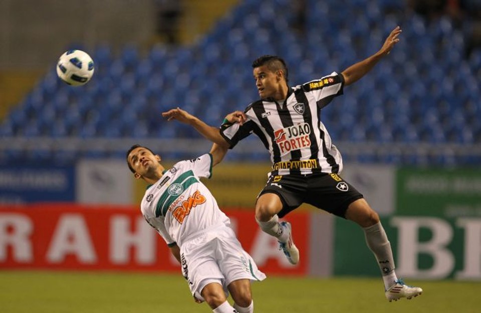 Defesa do Botafogo anulou Rafinha na partida no Rio de Janeiro | Agência O Dia